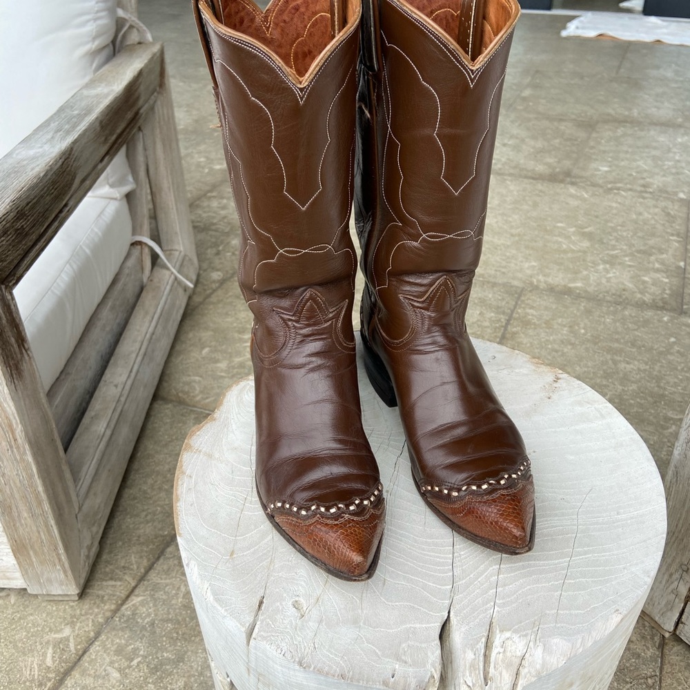 Vintage boots , complete your loom with beautiful boots